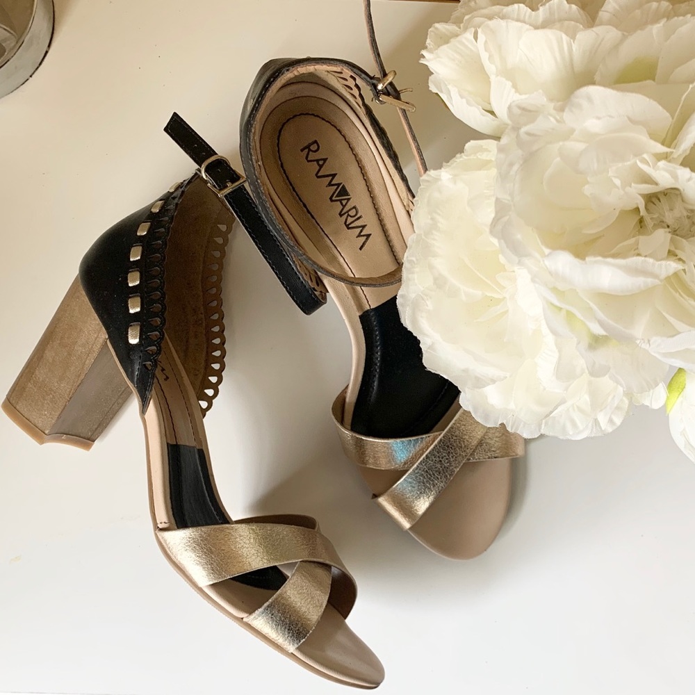 Ramarim Gold Accent Sandals